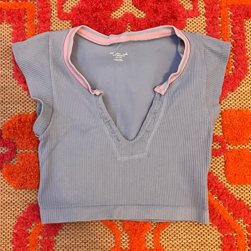 Urban Outfitter Go For Gold Top!